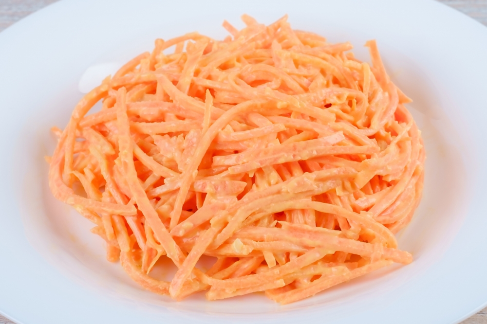 Морковь с чесночком и майонезом 