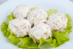 Фрикадельки по-шведски