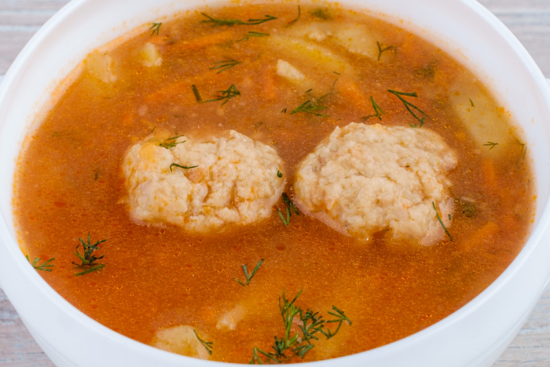 Суп картофельный с рыбными фрикадельками - KUMIR